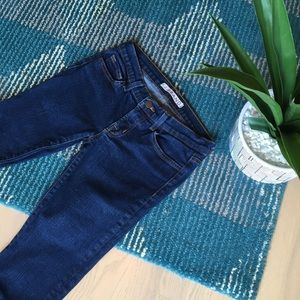 J Brand low rise skinny / cigarette jeans 👖